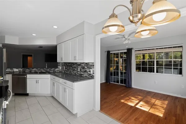 $179,900 | 3644 North Laurelwood Loop, Beverly Hills, FL 34465