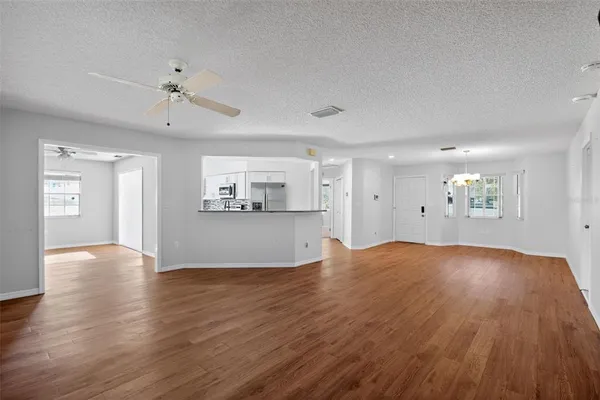 $179,900 | 3644 North Laurelwood Loop, Beverly Hills, FL 34465