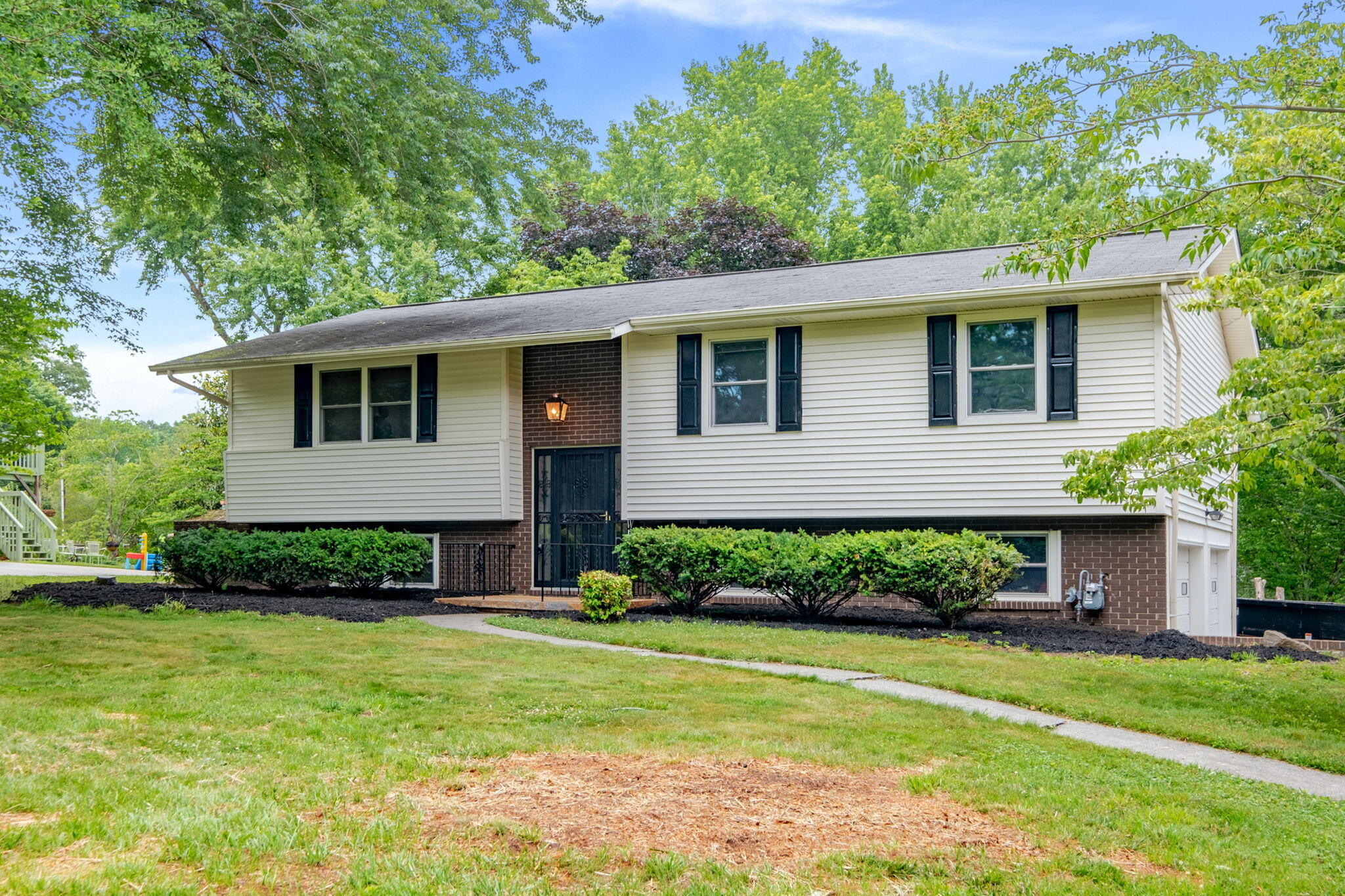 7740 Widdecomb Road Powell, TN 37849 - Photo 2 of 40 3-web-or-mls-7740WiddecombRd-5