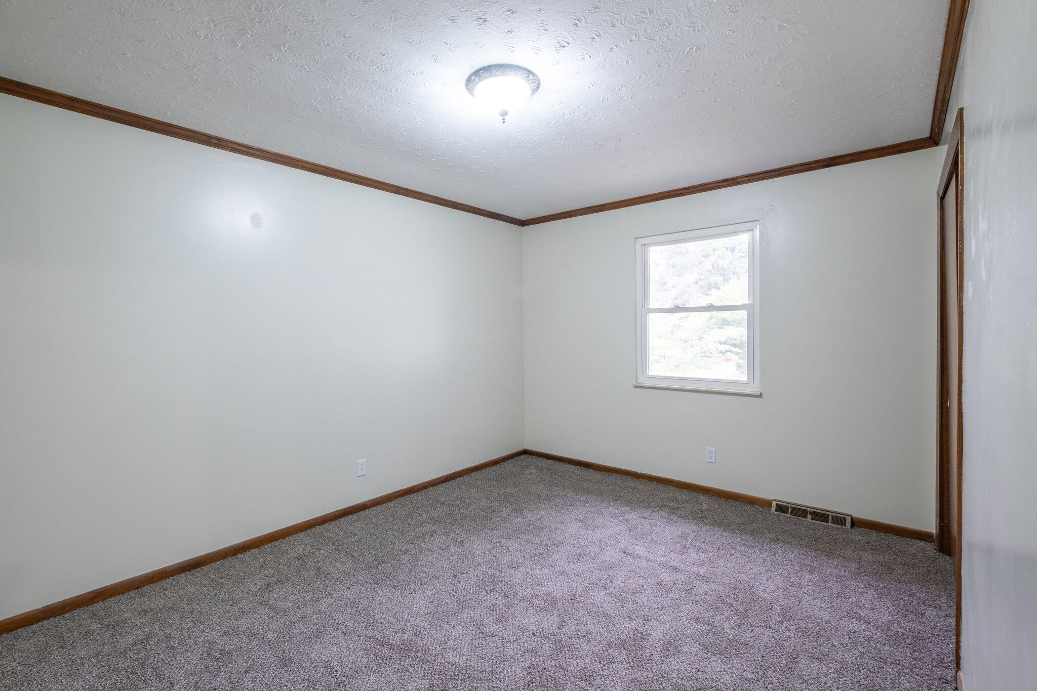 7740 Widdecomb Road Powell, TN 37849 - Photo 20 of 40 22-web-or-mls-7740WiddecombRd-15