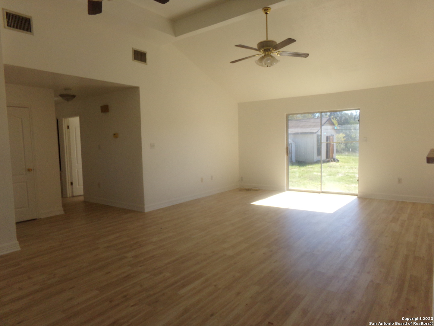 10340 Fowler Road Atascosa, TX 78002 - Photo 13 of 34