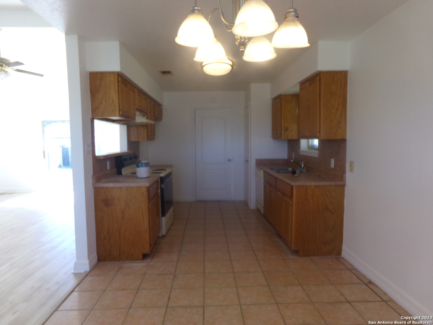 10340 Fowler Road Atascosa, TX 78002 - Photo 16 of 34