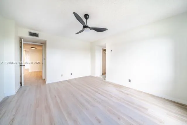 $2,390 | 8020 Hampton Boulevard, Unit 404, North Lauderdale, FL 33068