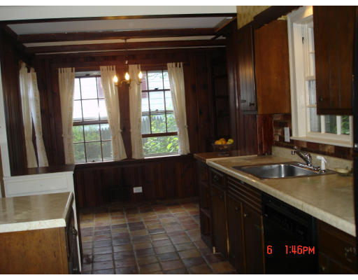12 Seward Road Stoneham, MA 02180 - Photo 6 of 11 Gallery Image 6