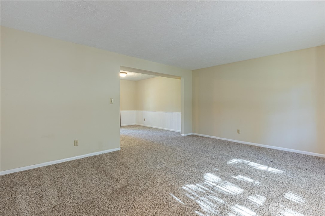 2447 Hemphill Road Kettering, OH 45440 - Photo 3 of 37 Gallery Image 3