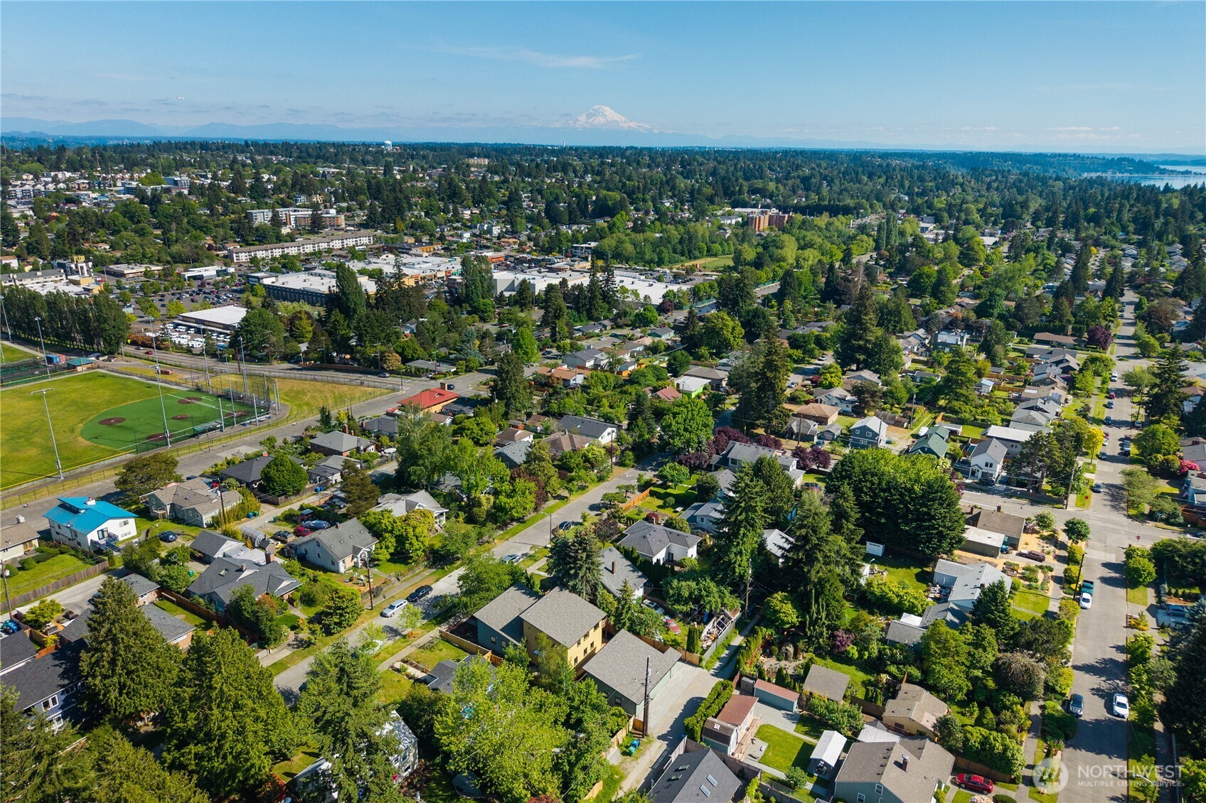 8625 30th Avenue Southwest Seattle, WA 98126 - Photo 37 of 40