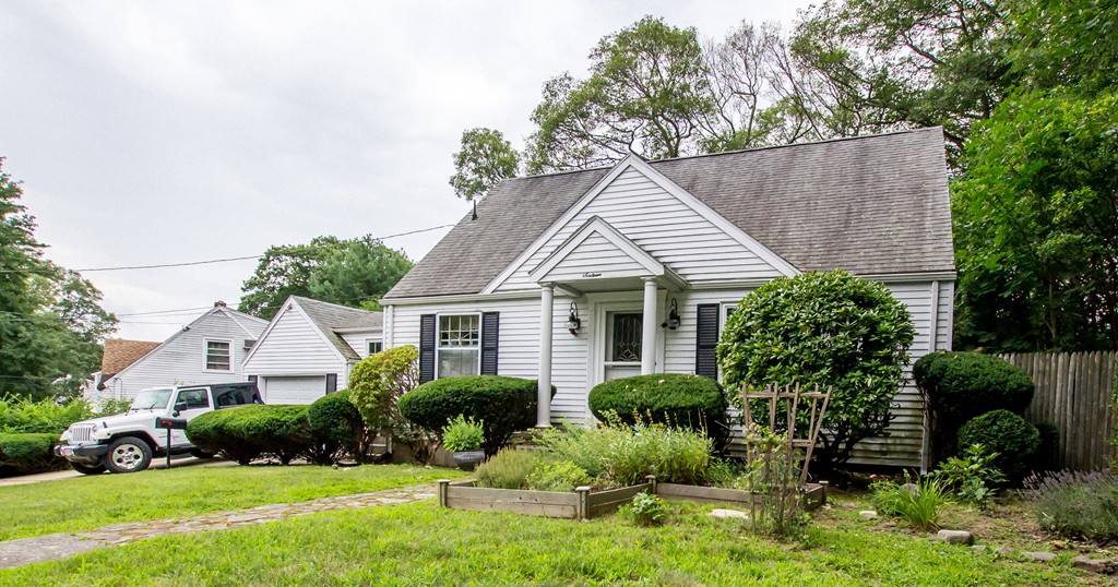 16 Lambert Road Randolph, MA 02368 - Photo 1 of 18 Gallery Image 1