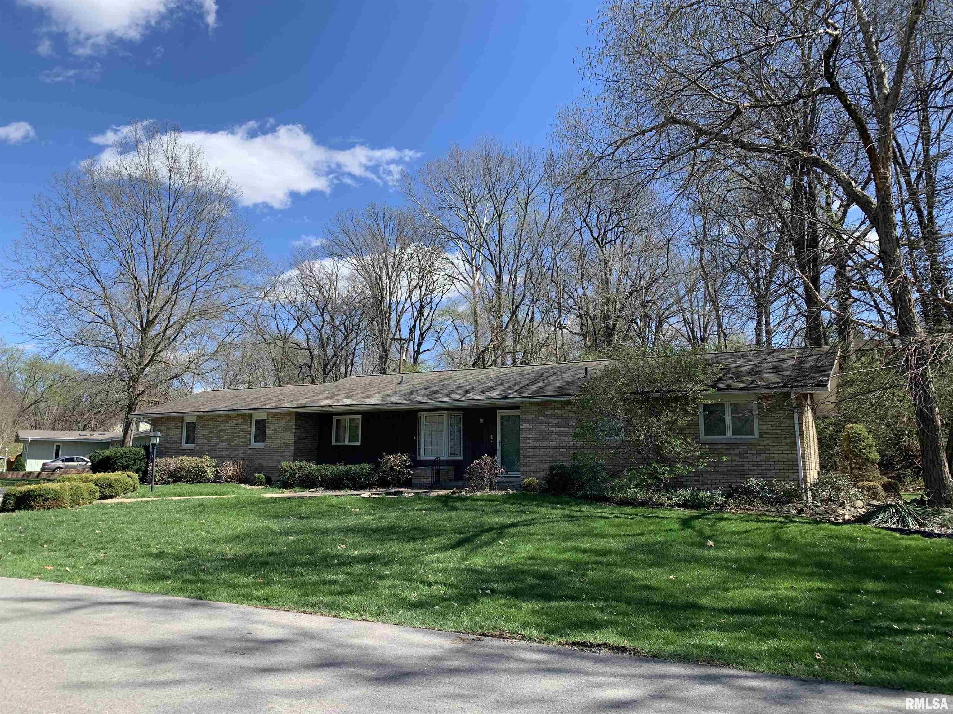 2424 Curved Creek Road Quincy, IL 62305 - Photo 6 of 21