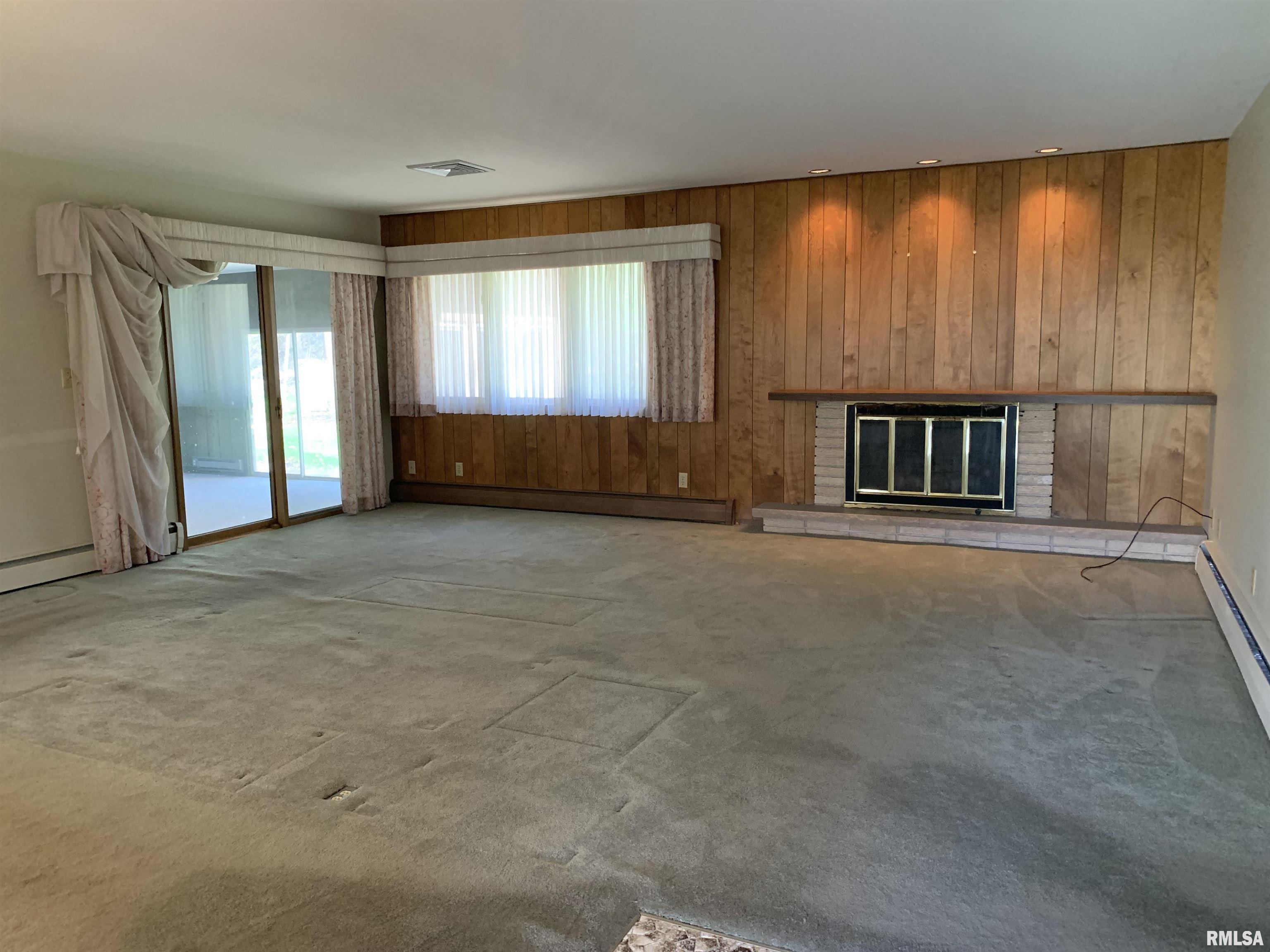 2424 Curved Creek Road Quincy, IL 62305 - Photo 7 of 21