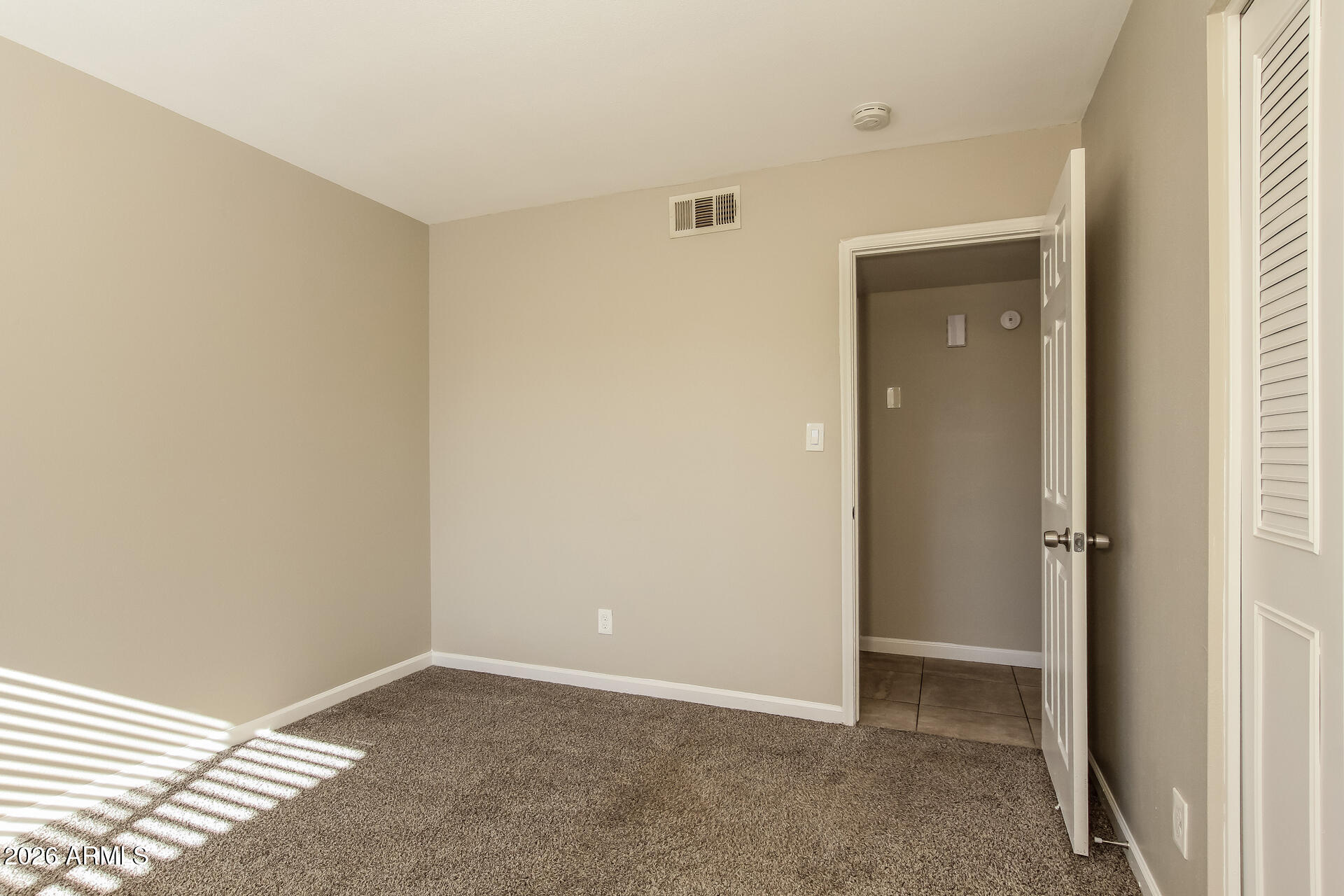 3902 West Davidson Lane Phoenix, AZ 85051 - Photo 13 of 21 013-photo-bedroom-15047631