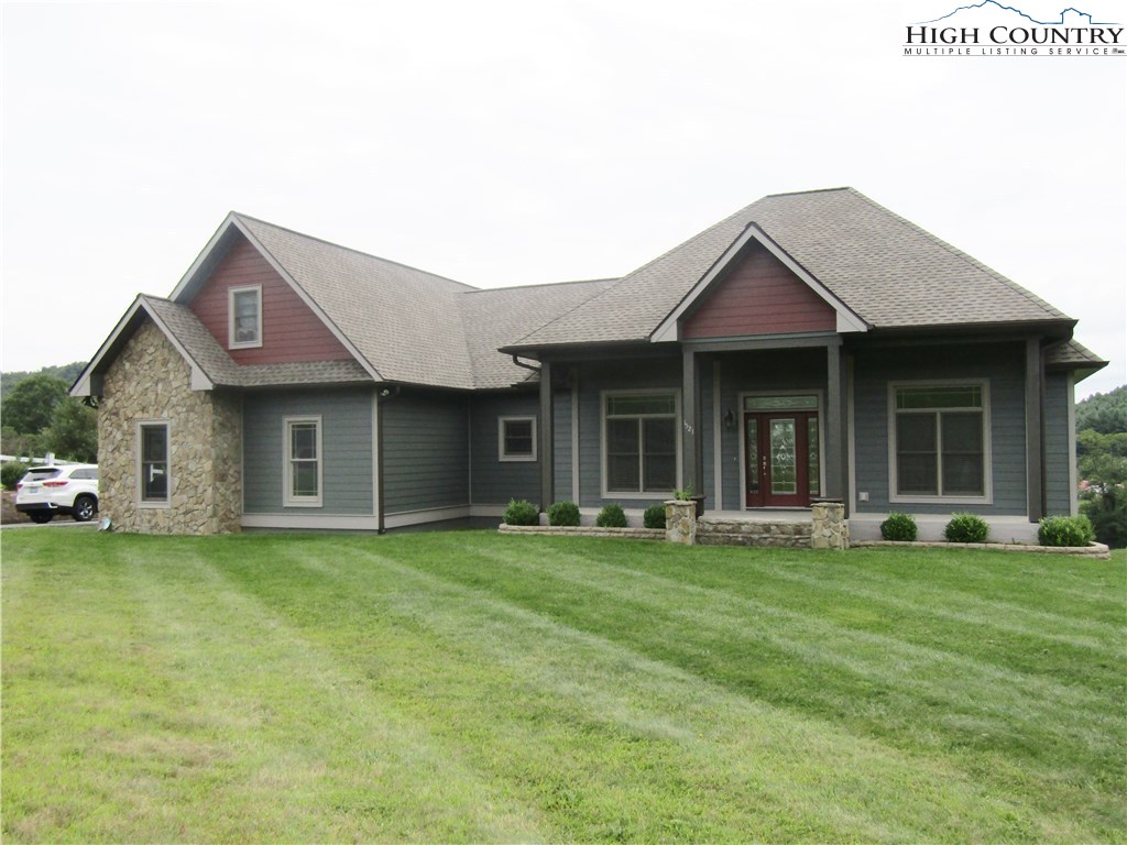 1521 Golf Course Road West Jefferson, NC 28694 - Photo 1 of 24 Gallery Image 1
