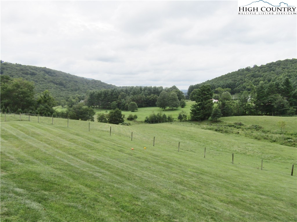 1521 Golf Course Road West Jefferson, NC 28694 - Photo 16 of 24 Gallery Image 16