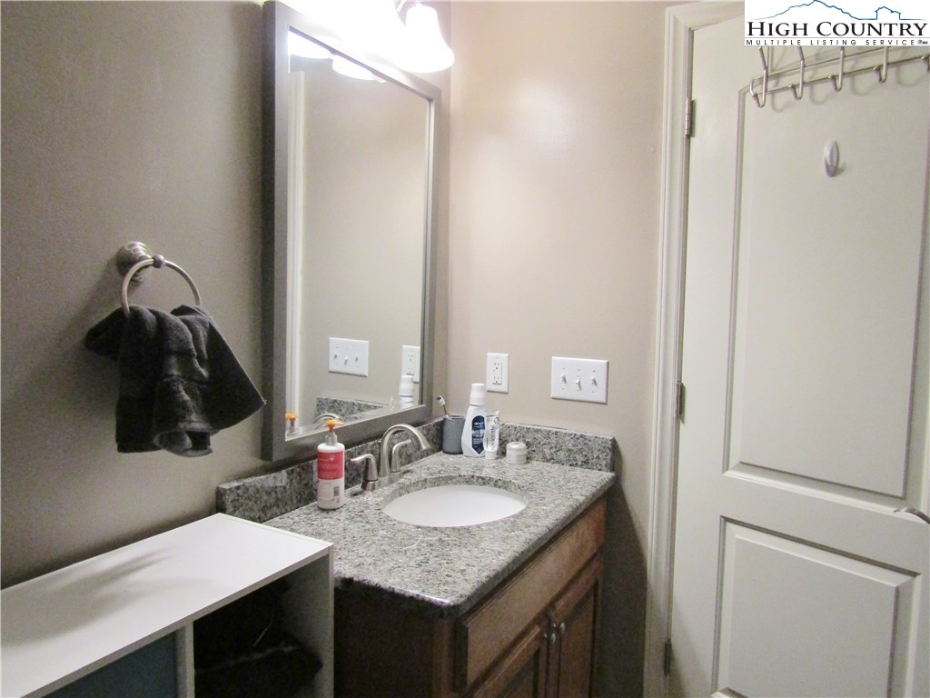 1521 Golf Course Road West Jefferson, NC 28694 - Photo 21 of 24 Gallery Image 21