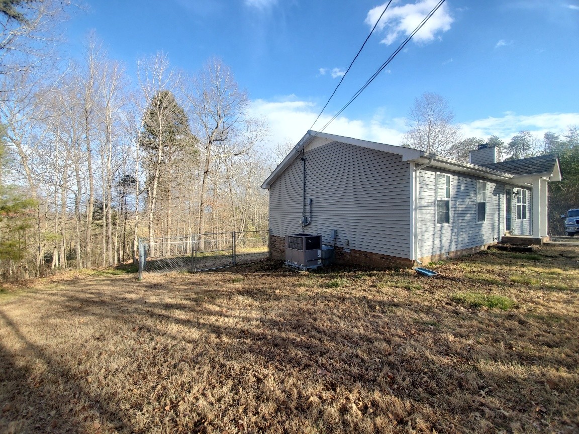 1828 Chester Harris Road Woodlawn, TN 37191 - Photo 12 of 20 Gallery Image 12