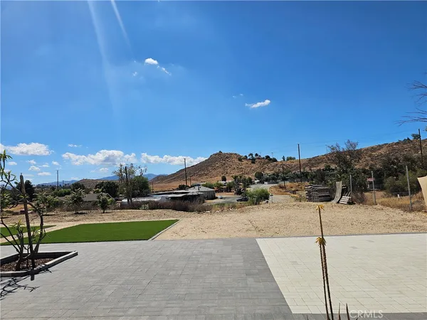 $3,200 | 21197 Mazie Avenue, Perris, CA 92570