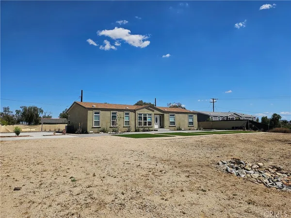 $3,200 | 21197 Mazie Avenue, Perris, CA 92570