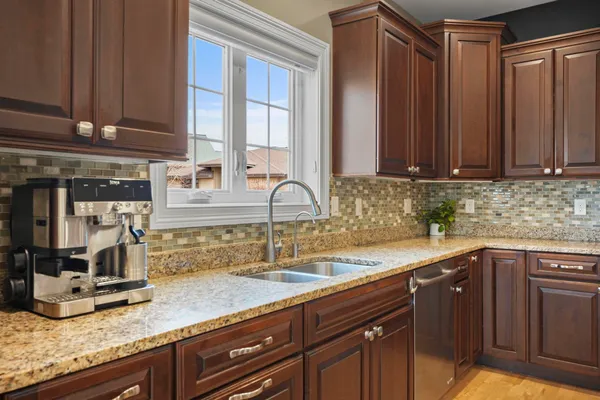 $925,000 | 13 Arboredge Way, Fitchburg, WI 53711