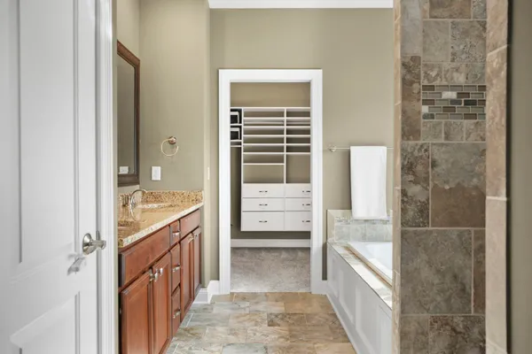 $925,000 | 13 Arboredge Way, Fitchburg, WI 53711
