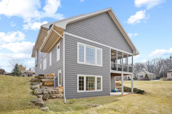 $925,000 | 13 Arboredge Way, Fitchburg, WI 53711