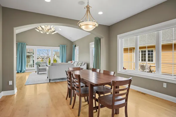 $925,000 | 13 Arboredge Way, Fitchburg, WI 53711