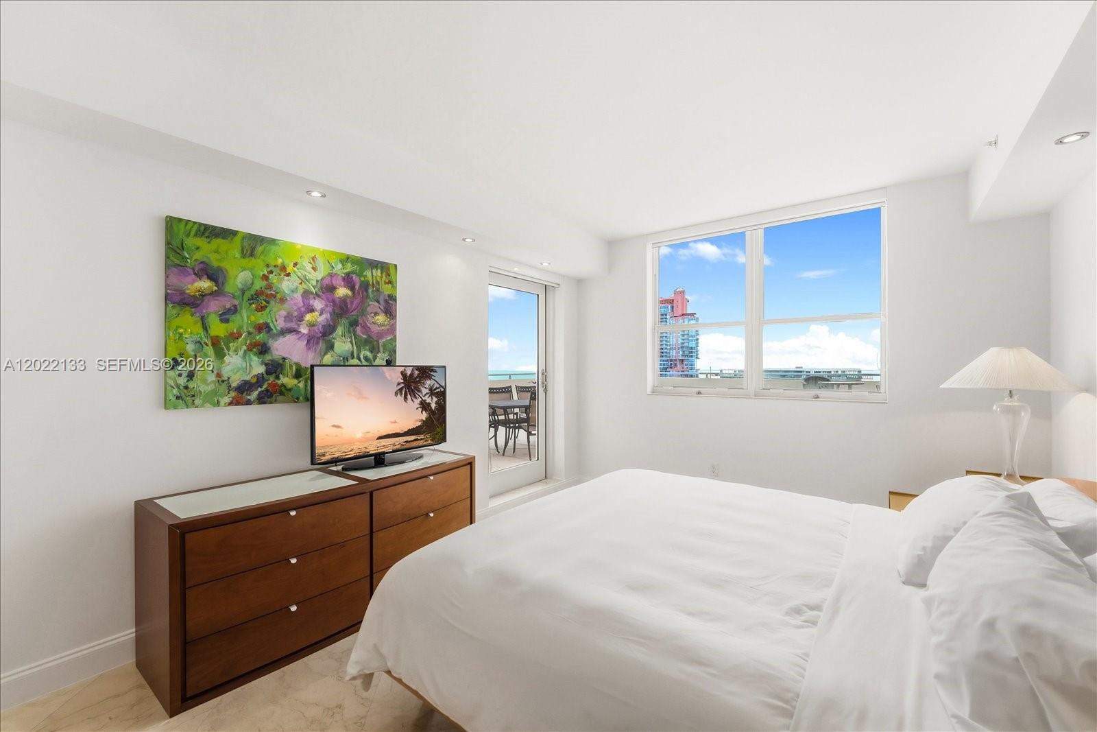 90 Alton Road, Unit PH3203 Miami Beach, FL 33139 - Photo 16 of 30 Photo 16