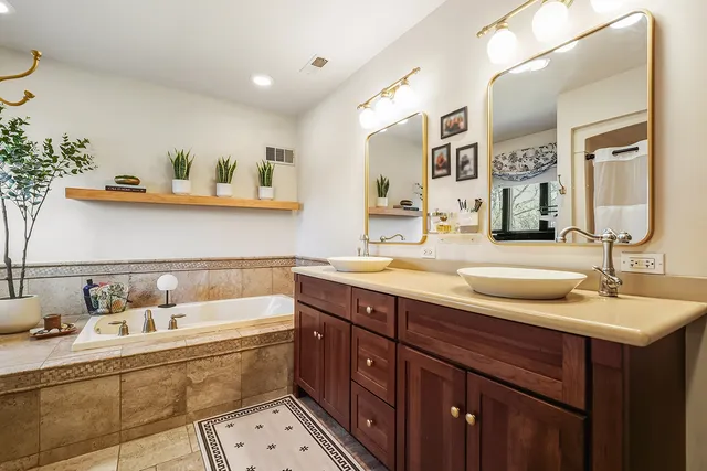 $619,900 | 625 Bruce Avenue, Flossmoor, IL 60422