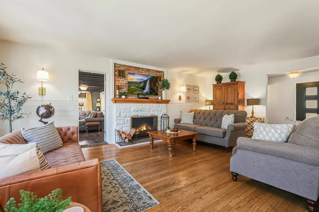 $619,900 | 625 Bruce Avenue, Flossmoor, IL 60422