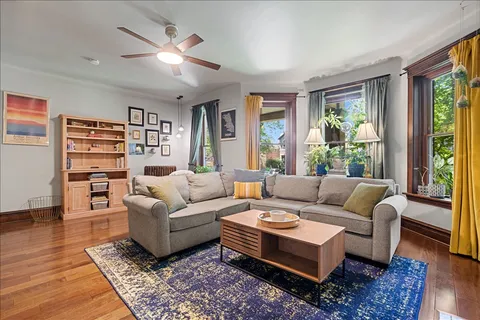 $475,000 | 4637 North Paulina Street, Unit 1N, Chicago, IL 60640