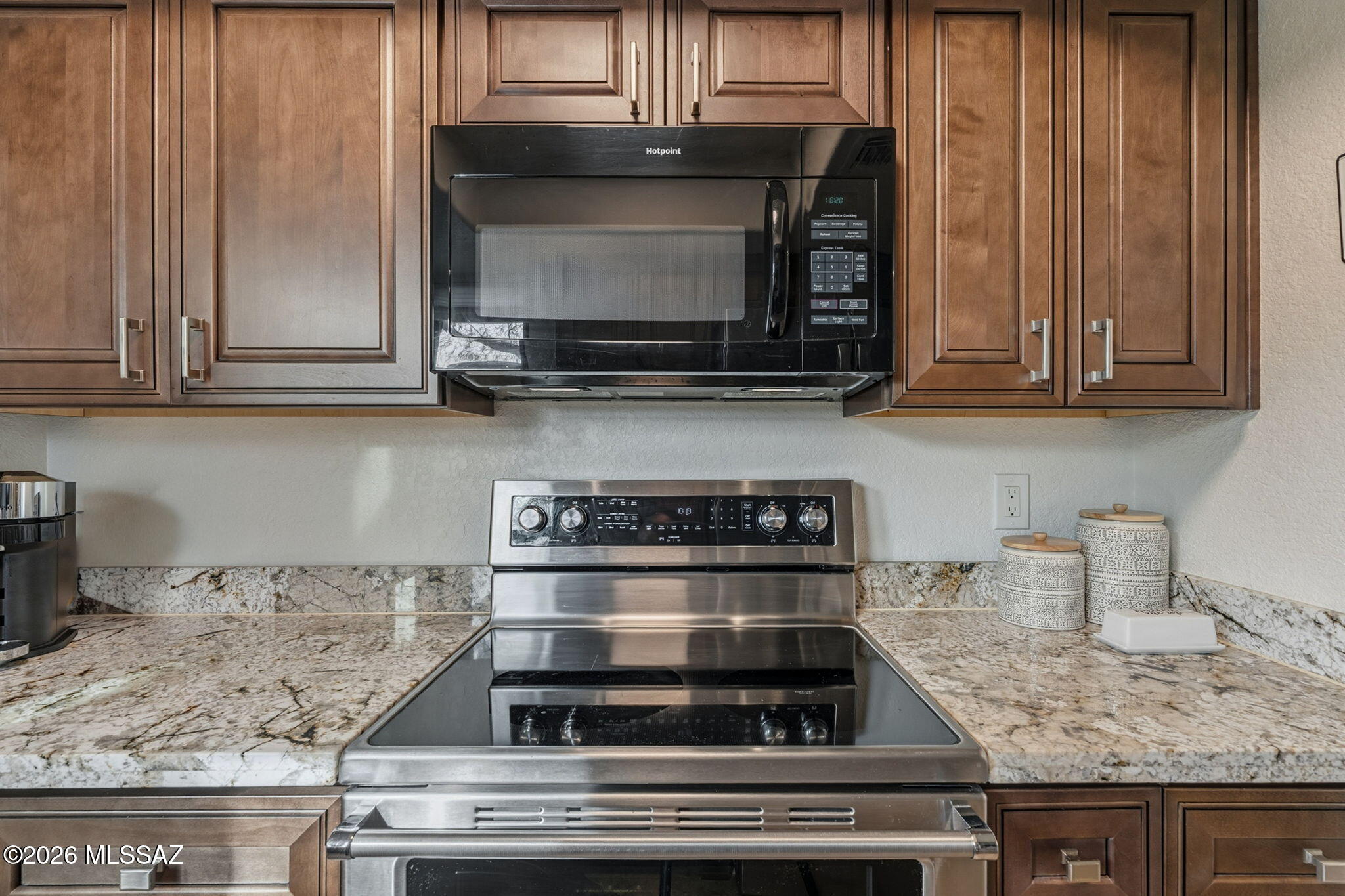 5800 North Kolb Road, Unit 7135 Tucson, AZ 85750 - Photo 13 of 48 Beautiful Cabinetry