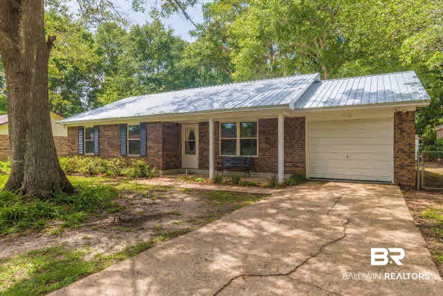 623 East Gate Circle Foley, AL 36535 - Photo 18 of 40 front