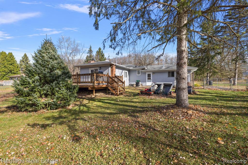 9605 Andersonville Road Clarkston, MI 48346 - Photo 35 of 48 Gallery Image 35