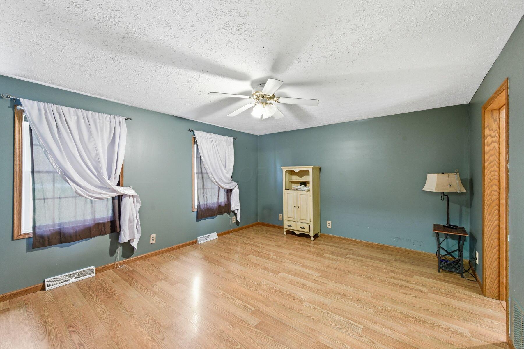 2215 Shupp Road Bucyrus, OH 44820 - Photo 13 of 25