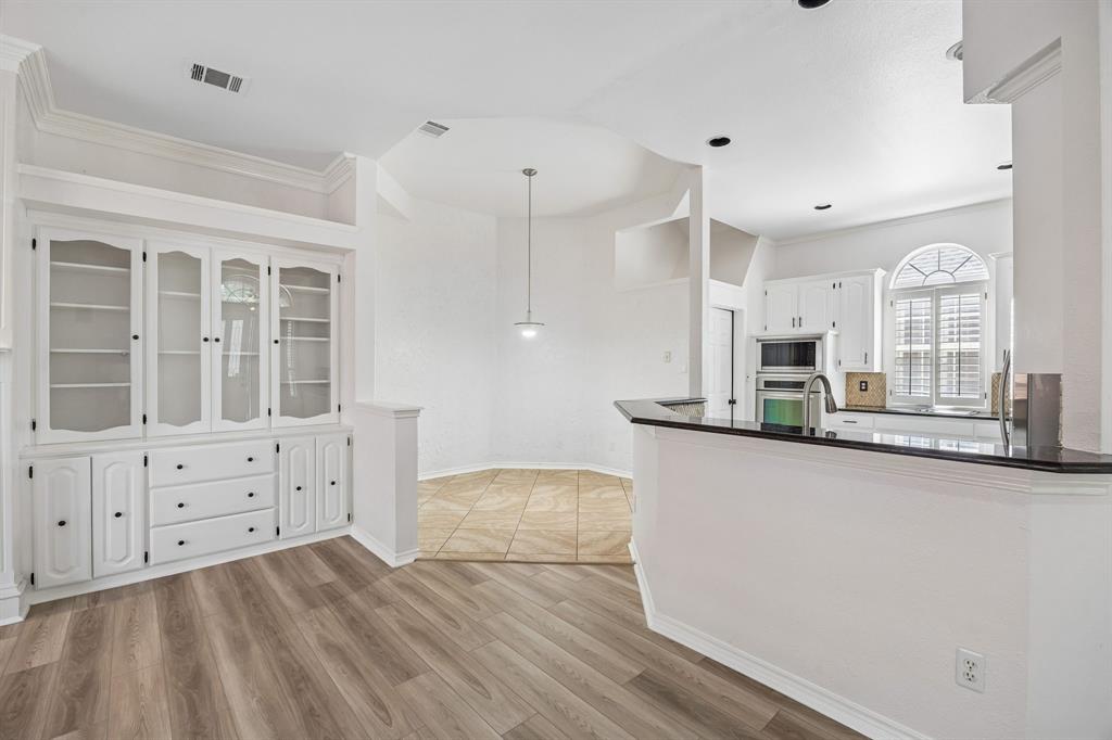 8608 Mill Creek Road Irving, TX 75063 - Photo 11 of 28