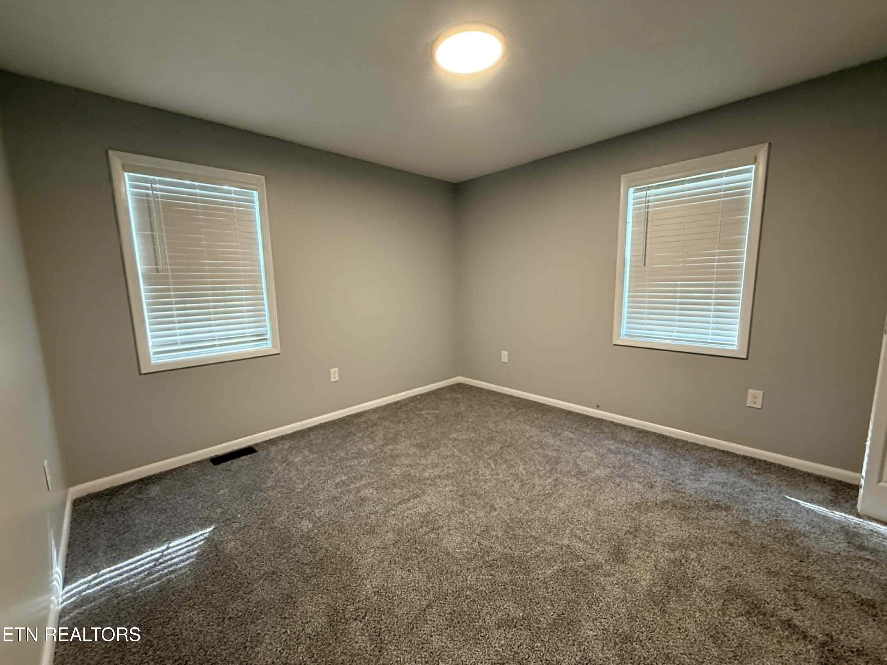 242 Joe Barnett Road Jamestown, TN 38556 - Photo 12 of 24 c4df3b9a-d12e-4e05-b0bb-14c00e106302