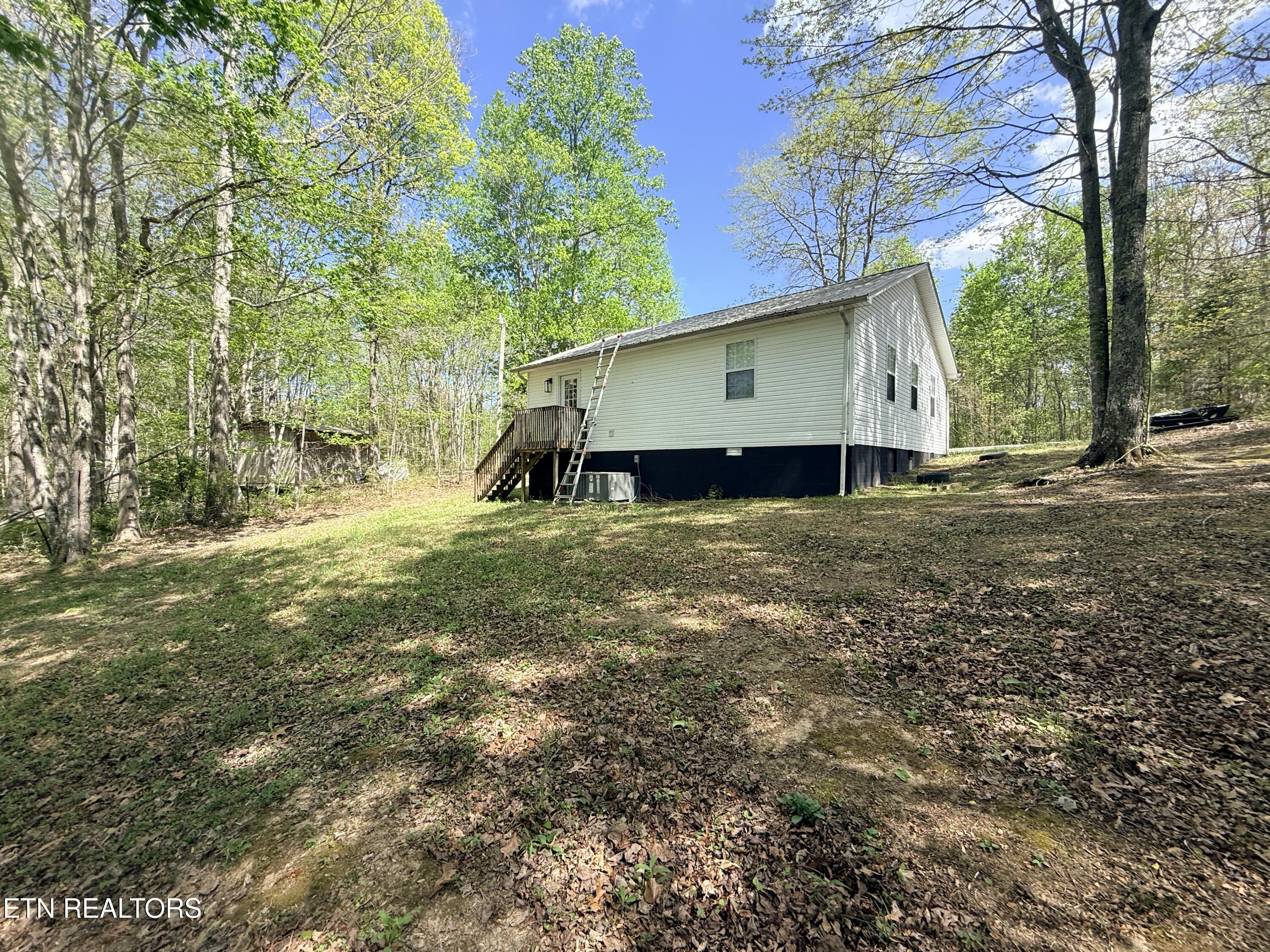 242 Joe Barnett Road Jamestown, TN 38556 - Photo 22 of 24 IMG_3580