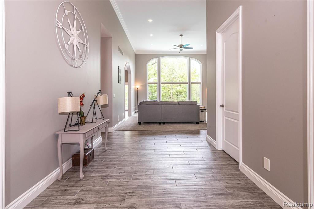 35265 Curtis Road Livonia, MI 48152 - Photo 8 of 52 Gallery Image 8