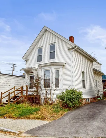 $195,000 | 8 Howe Street, Lewiston, ME 04240