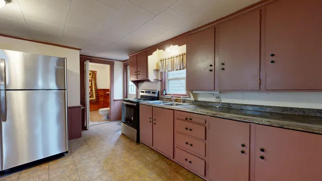 $200,000 | 8 Howe Street, Lewiston, ME 04240