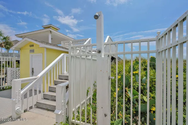 $1,165,000 | 822 Cutter Court, Kure Beach, NC 28449