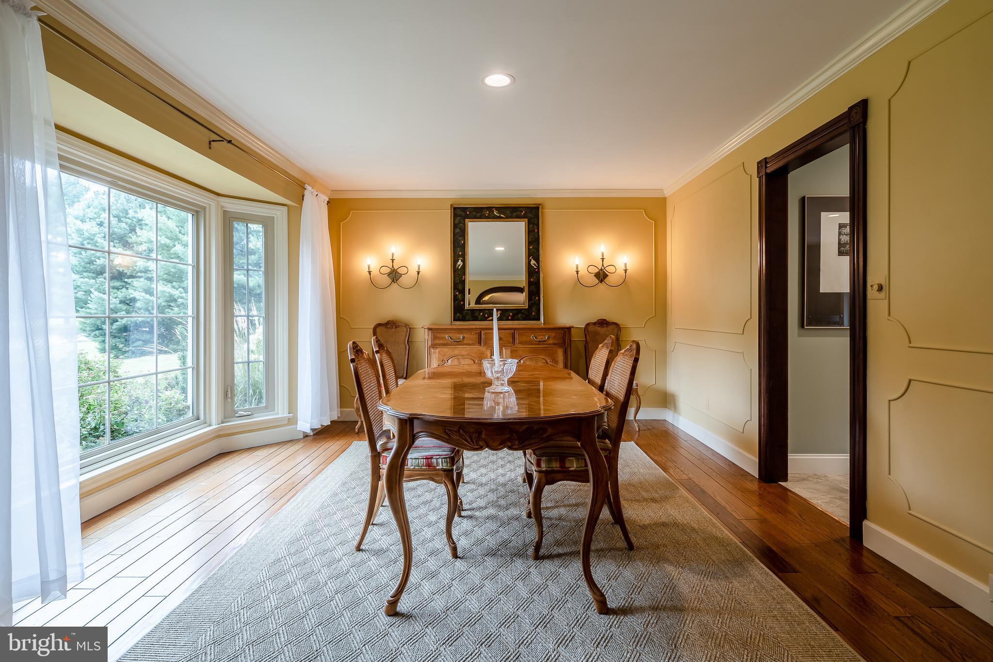 39 Longview Road Coatesville, PA 19320 - Photo 13 of 32 Dining room