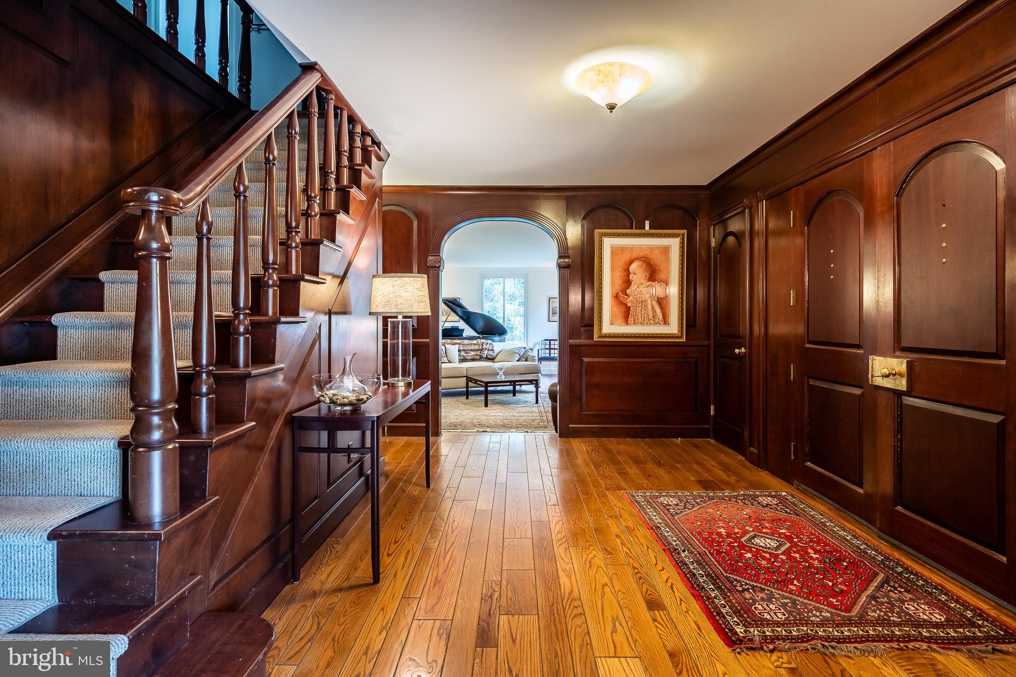 39 Longview Road Coatesville, PA 19320 - Photo 4 of 32 Foyer facing Living room