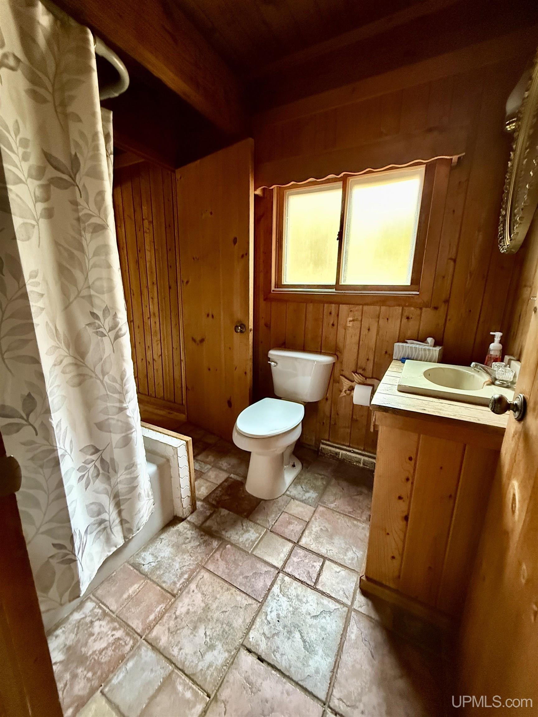 18919 Needle Pointe Road Germfask, MI 49836 - Photo 16 of 40