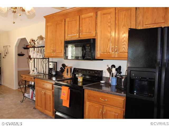 6724 Willow Hill Road Spring Grove, VA 23881 - Photo 14 of 24 Cafeteria/Kitchen