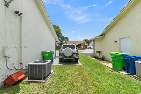 $465,000 | 4947 Northwest 91st Terrace, Sunrise, FL 33351