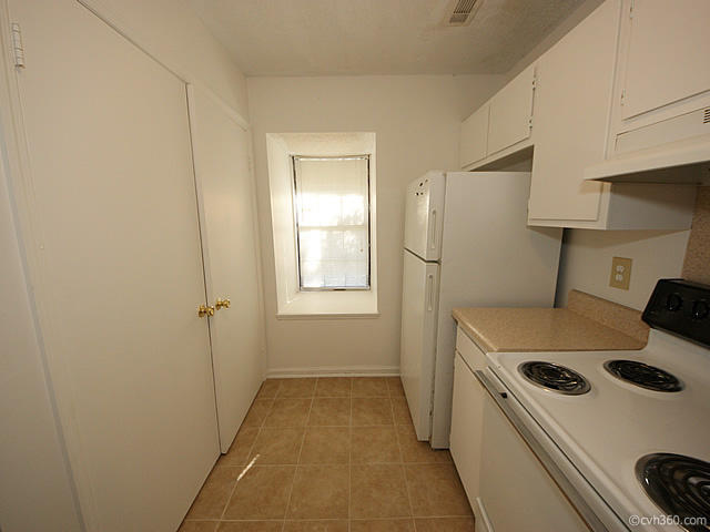 711 Temple Road, Unit A Ladson, SC 29456 - Photo 5 of 21 05