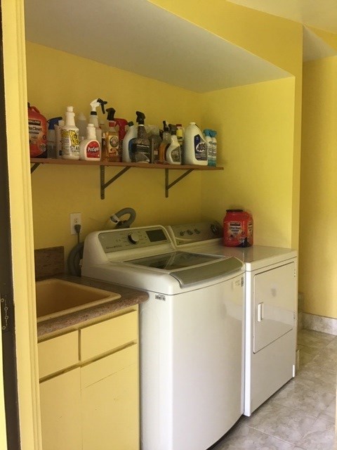 60 Kalo Road Hana, HI 96713 - Photo 27 of 30 a utility room with dryer and washer