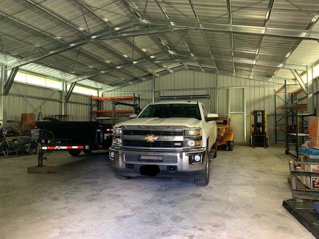 60 Kalo Road Hana, HI 96713 - Photo 5 of 30 a view of car garage
