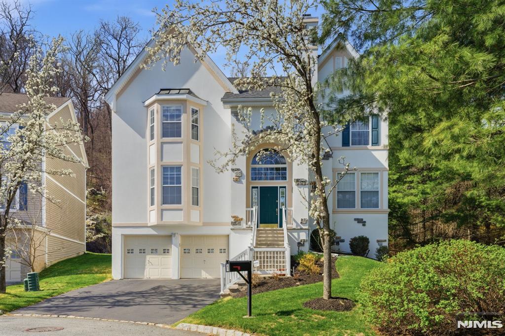 1 Skytop Ridge Oakland, NJ 07436 - Photo 1 of 43