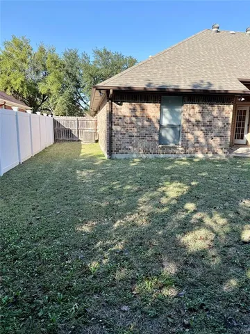 $2,450 | 106 Wellington Court, Waxahachie, TX 75165