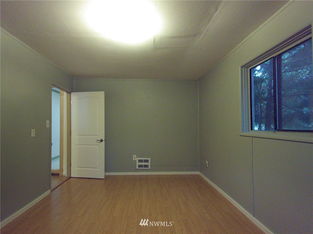 272 Gunn Road Port Angeles, WA 98362 - Photo 8 of 25